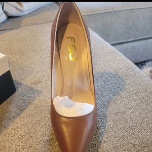 FSJ Women's Brown Pumps